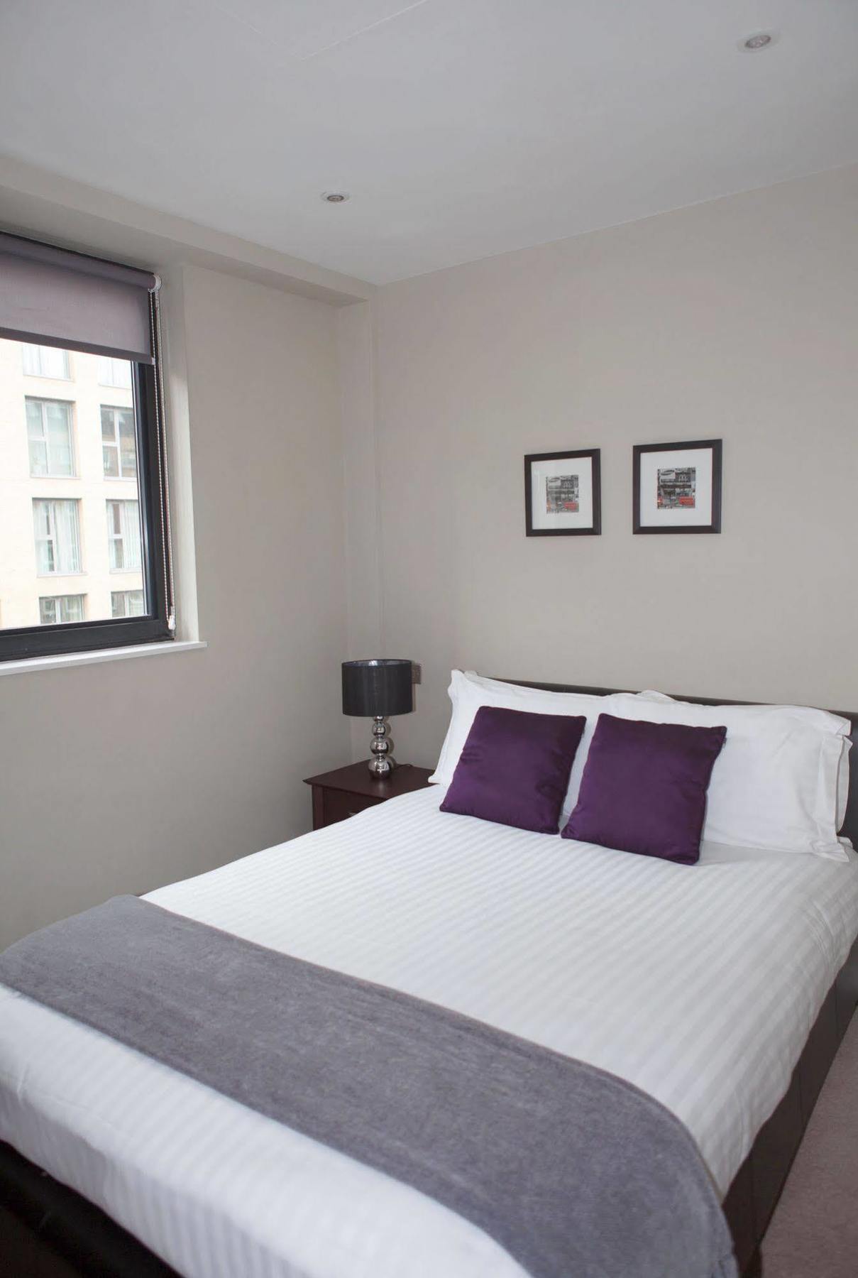 Victoria One Apartment London Bagian luar foto