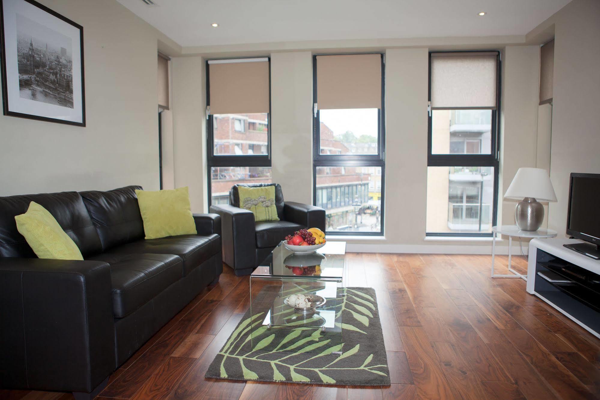 Victoria One Apartment London Bagian luar foto